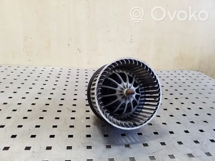Volvo XC70 Pečiuko ventiliatorius/ putikas 6G9N18D413BA