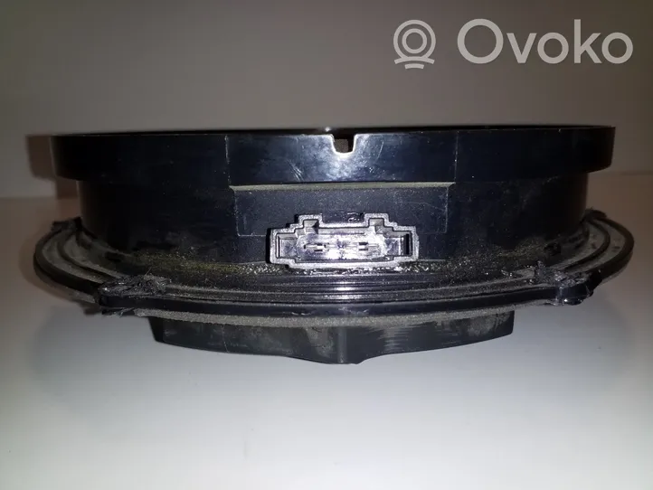 Volkswagen Touareg I Front door speaker 7E0035411A