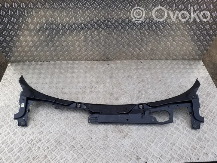 Land Rover Evoque II Rivestimento del tergicristallo K8D24105B