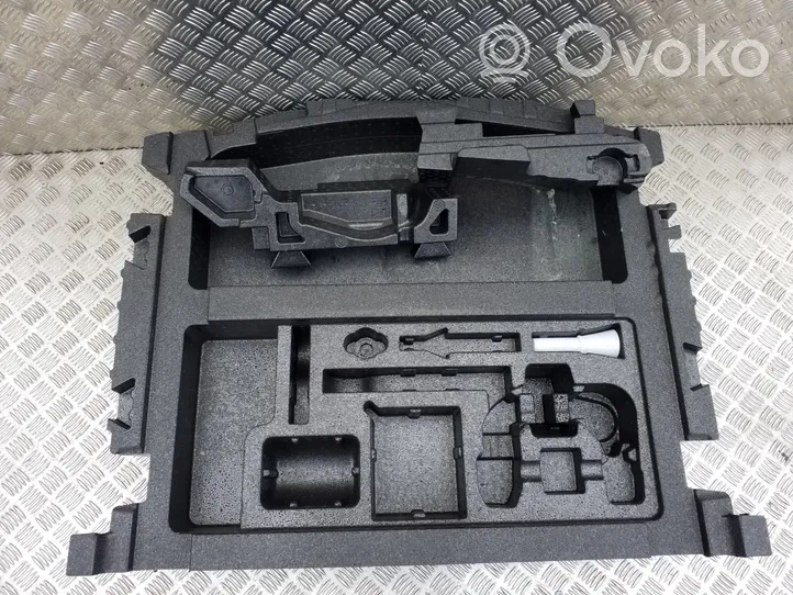 Land Rover Evoque II Vano portaoggetti nel bagagliaio K8D2196G381A