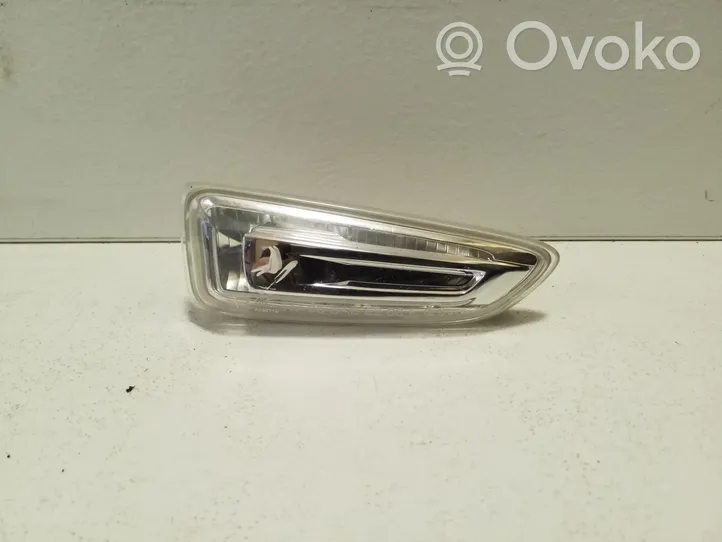 Opel Grandland X Поворотный фонарь крыла 13491089