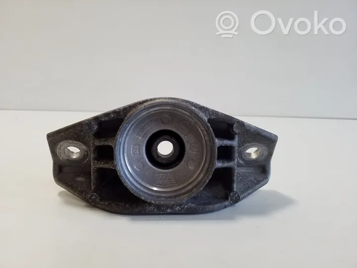 Nissan Qashqai J12 Support d'amortisseur avant 