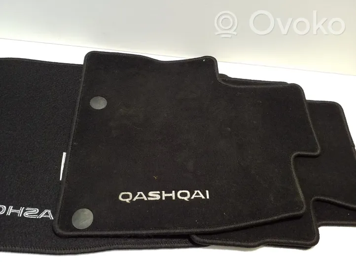 Nissan Qashqai J12 Set di tappetini per auto KE7556UA1A