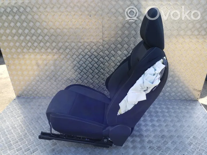 Nissan Qashqai J12 Fotel przedni pasażera 