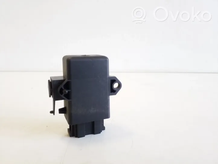 Volkswagen Golf V Seat heating relay 1K0959772