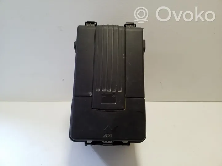 Audi Q3 8U Battery box tray 3C0915443A