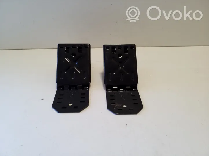 Audi Q3 8U Tool set 7L0860321A