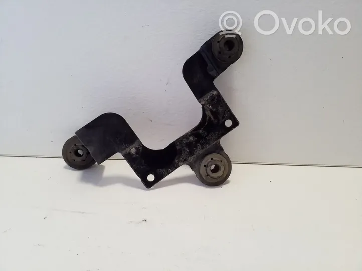 Audi Q3 8U ABS-pumpun kiinnike 5N0614235C