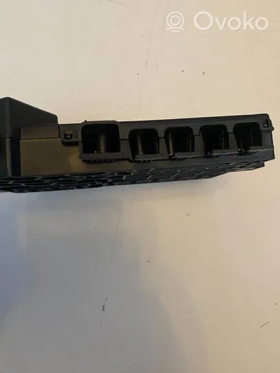 Mercedes-Benz C AMG W205 Fuse module 