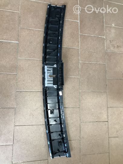 Volkswagen Touareg II Rivestimento di protezione sottoporta del bagagliaio/baule 7P0863459