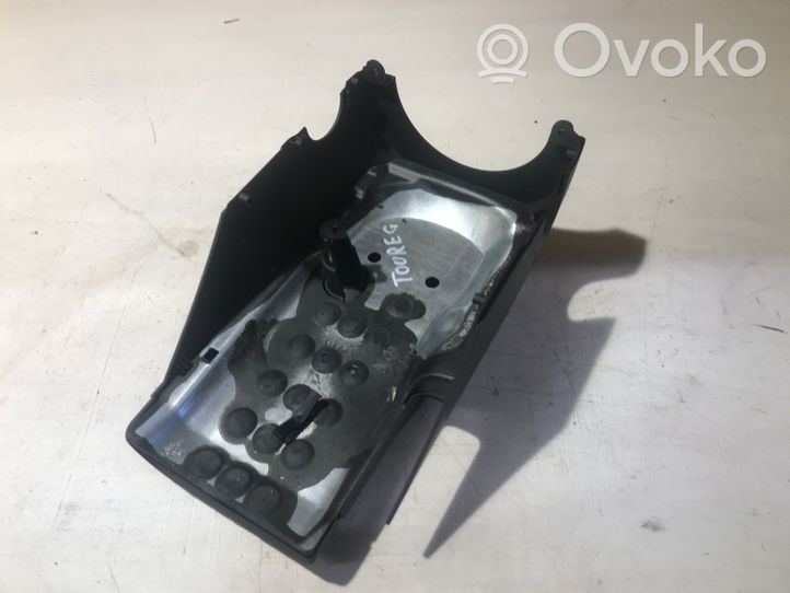 Volkswagen Touareg II Staffa di montaggio della cremagliera dello sterzo 7P6858559