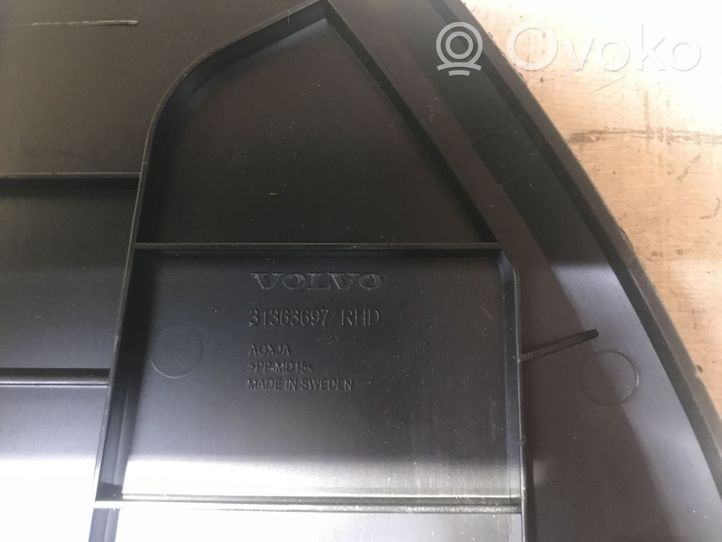 Volvo XC90 Pokrywa skrzynki bezpieczników 31363697