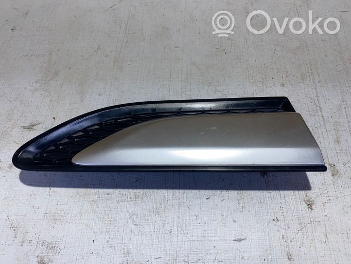 Land Rover Discovery Sport Grille d'aile FK72280B10