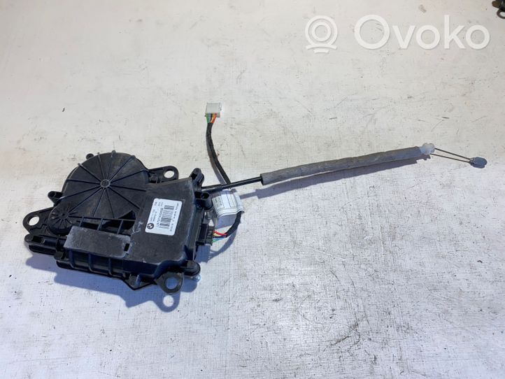 BMW X1 F48 F49 Loading door lock C43111102