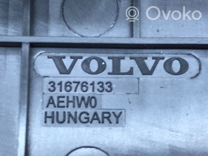 Volvo XC90 Pokrywa skrzynki bezpieczników 31676133