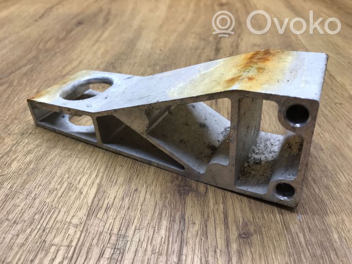 Mercedes-Benz S W222 Staffa di montaggio del radiatore A2228261431