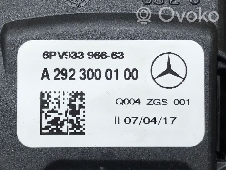 Mercedes-Benz GLE (W166 - C292) Pédale d'accélérateur A2923000100