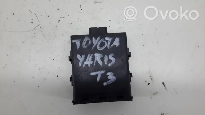 Toyota Yaris Oven ohjainlaite/moduuli 897410D030