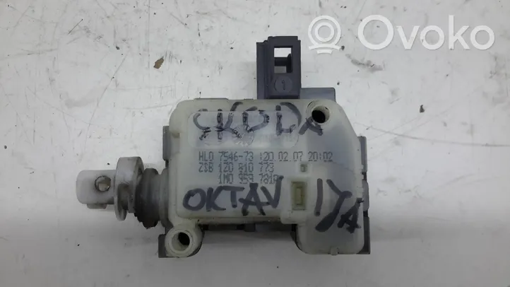 Skoda Octavia Mk2 (1Z) Central locking motor 1Z0810773