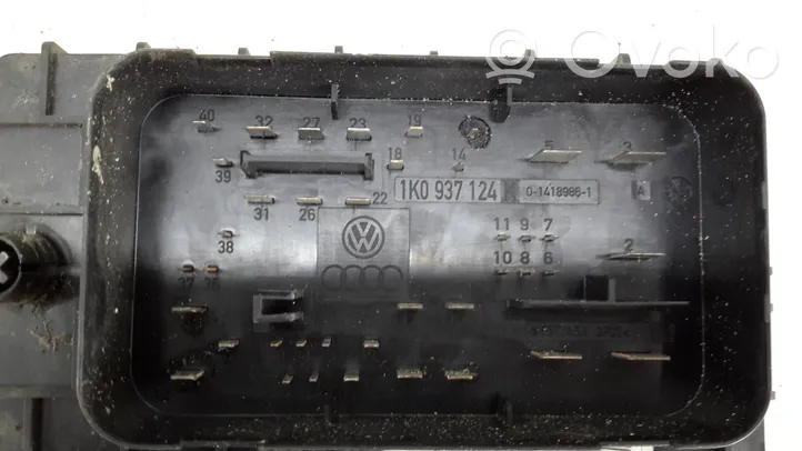 Volkswagen Caddy Module de fusibles 1K0937124K