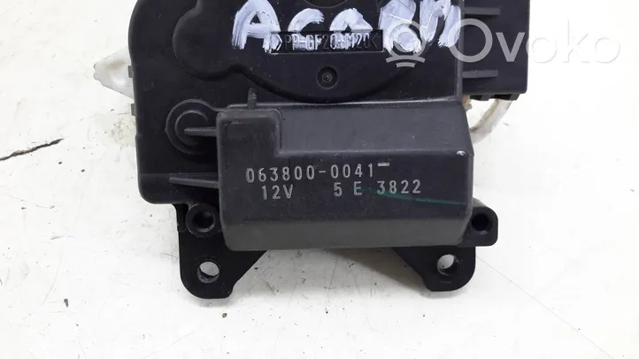 Honda Accord Moteur / actionneur de volet de climatisation 0638000041