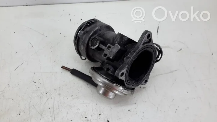 Audi A4 S4 B6 8E 8H Clapet d'étranglement 038129637L