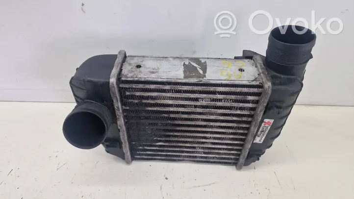 Audi A6 S6 C5 4B Chłodnica powietrza doładowującego / Intercooler 