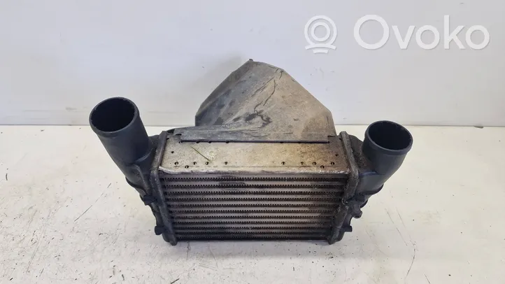 Volkswagen PASSAT B5 Intercooler radiator 058145805A