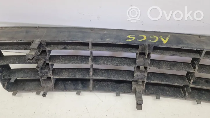 Audi A6 S6 C5 4B Grille inférieure de pare-chocs avant 