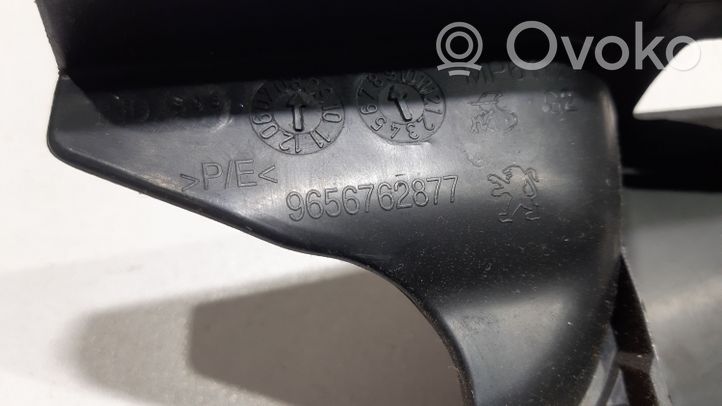 Peugeot 308 Copertura del rivestimento del sottoporta anteriore 9656762877