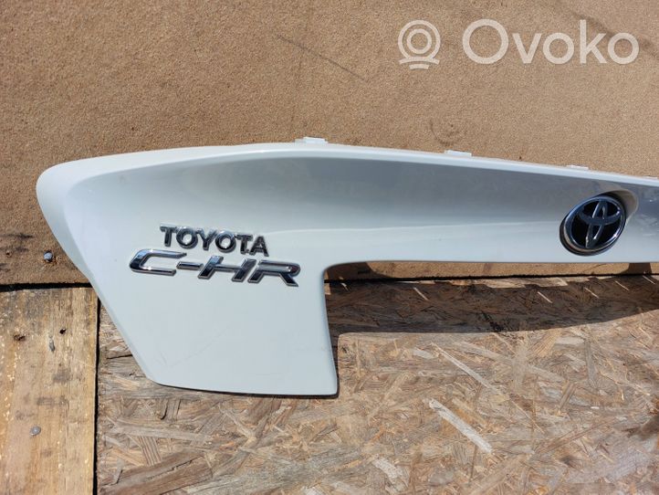 Toyota C-HR Éclairage de plaque d'immatriculation 76811-F4010