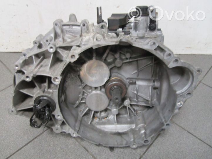 Volvo S60 Mechaninė 6 pavarų dėžė 666R7002BB