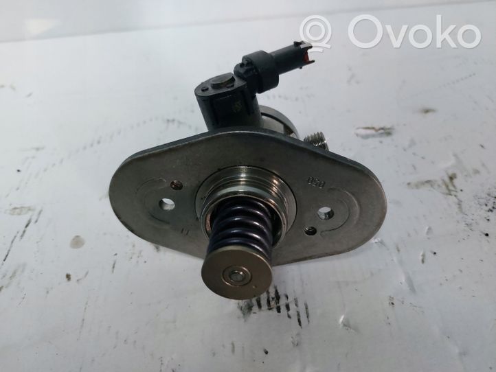 Mini One - Cooper F56 F55 Pompe d'injection de carburant à haute pression 0261520521