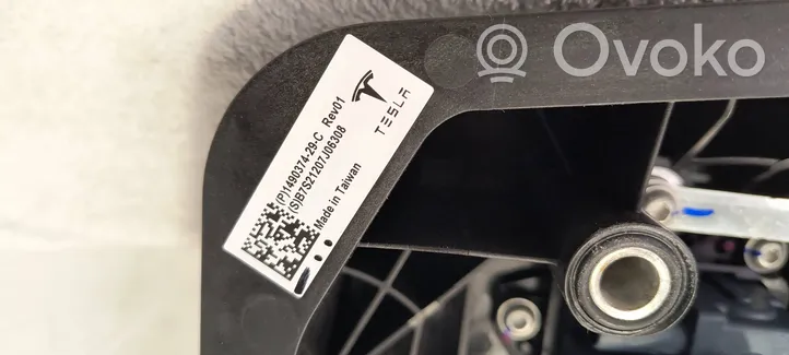 Tesla Model 3 Sähköauton latauspistoke 1490374-29-C