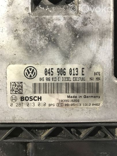 Volkswagen Polo IV 9N3 Sterownik / Moduł ECU 045906013E