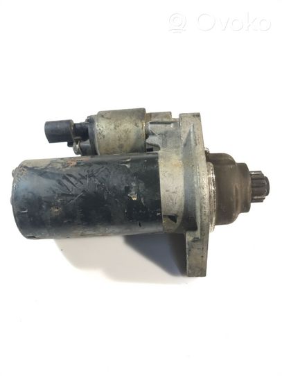 Volkswagen Golf VI Starter motor 