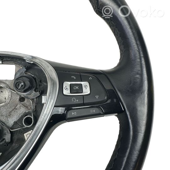 Volkswagen Jetta VI Steering wheel 5C0419091BL