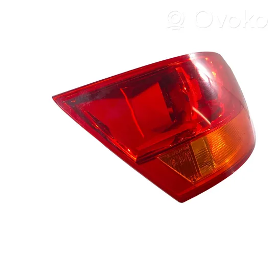 Audi Q7 4L Lampy tylnej klapy bagażnika 4L0945093