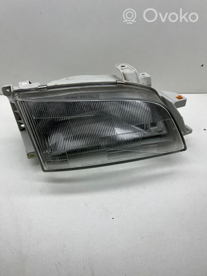 Toyota Carina T190 Phare frontale 07270114