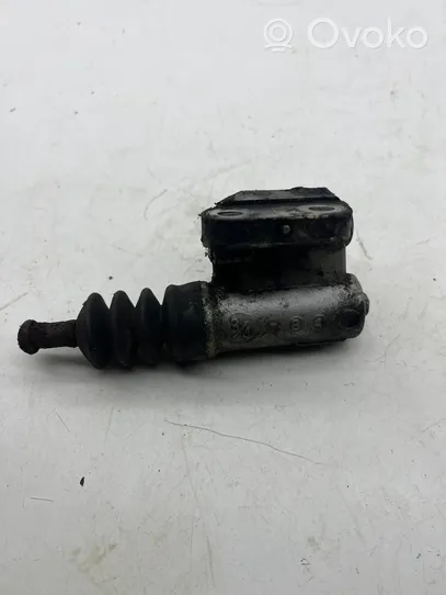 Honda CR-V Clutch master cylinder 84389