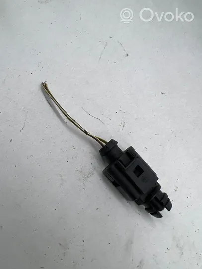 Volkswagen Touran III Outside/exterior temperature sensor 1J0973702