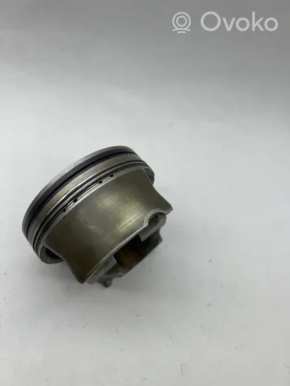 Mercedes-Benz GL X166 Piston A2780302317