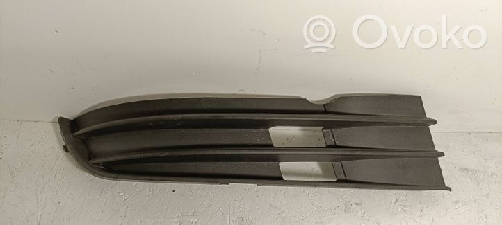 Volkswagen Touran I Grille inférieure de pare-chocs avant 1T0853666J