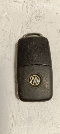 Volkswagen Golf VI Ignition key/card 1K0837207