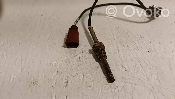 Volkswagen PASSAT B6 Izplūdes gāzu temperatūras sensors 03G906088B