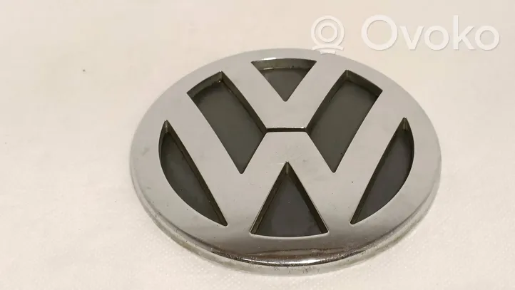 Volkswagen Jetta V Logo, emblème de fabricant 1K5853630