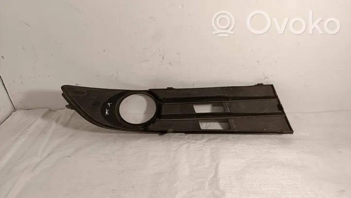 Volkswagen Touran I Unteres Gitter dreiteilig vorne 1T0853665F