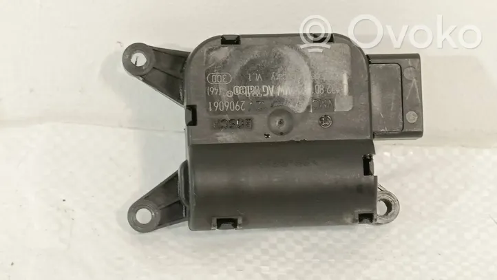 Volkswagen Golf VI Motor/activador trampilla de calefacción 1K1907511E