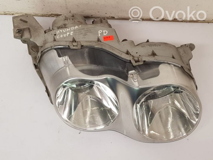 Hyundai Coupe Headlight/headlamp 