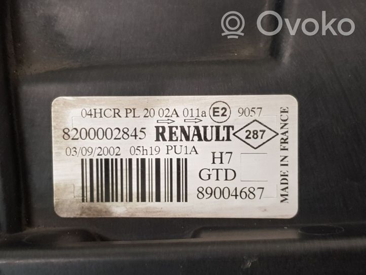 Renault Laguna II Priekinis žibintas 8200002845